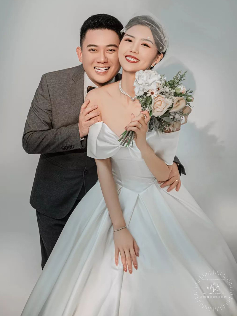 Pre-wedding Shoots | Indoor Wedding Photos