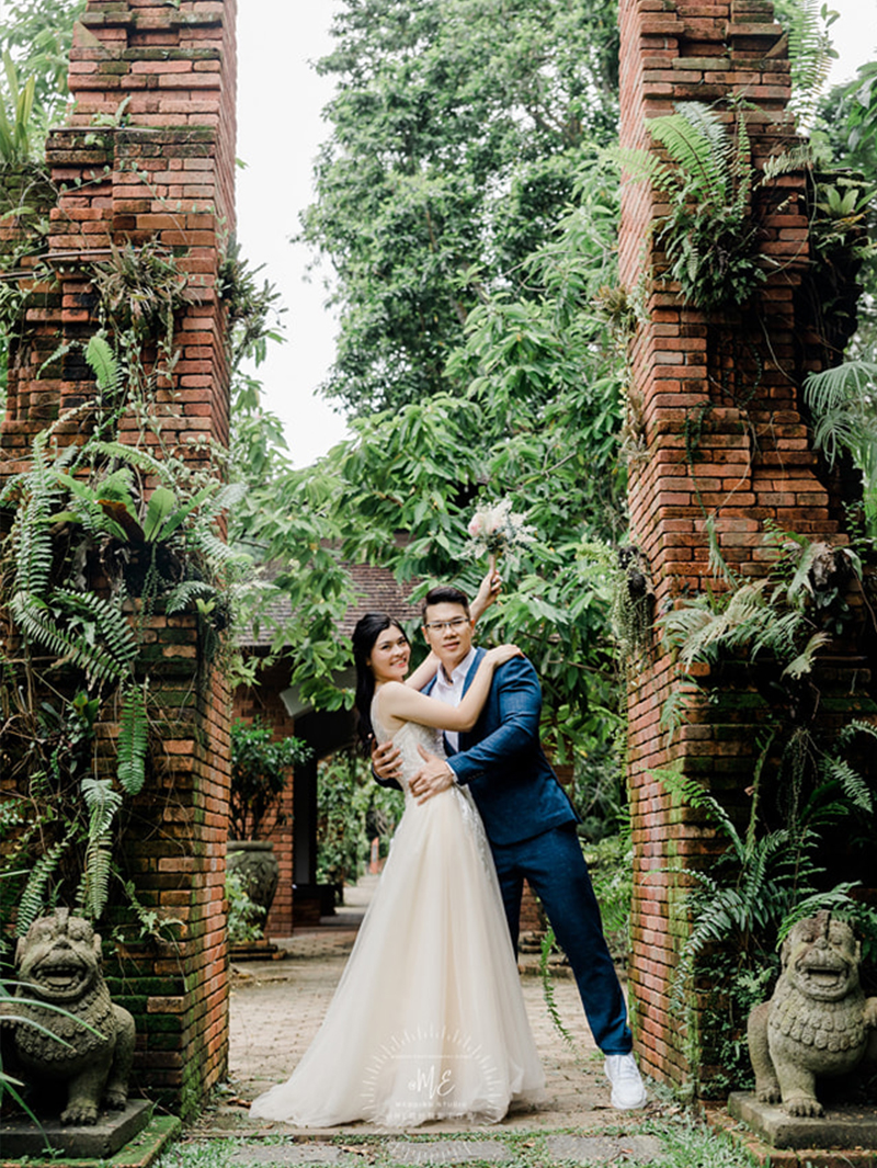 Pre-wedding Shoots | Outdoor Wedding Photos