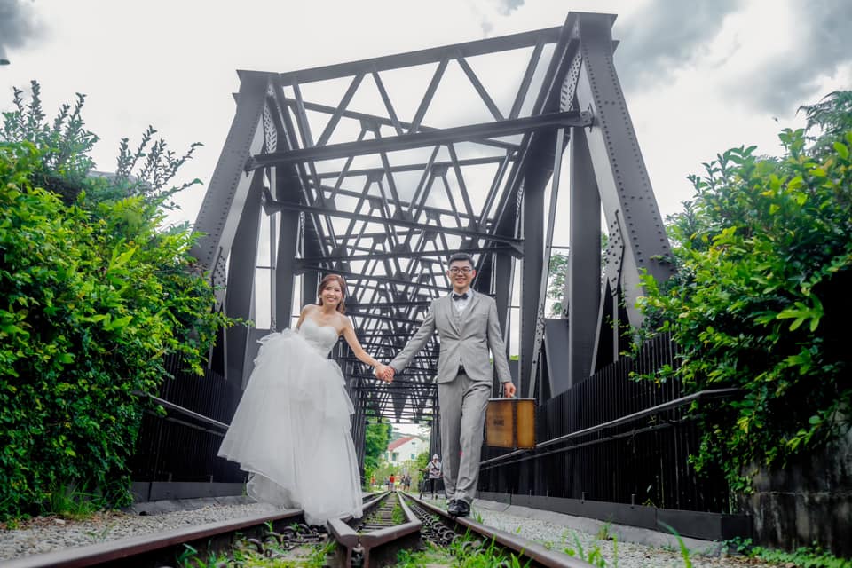 Yixie and Jing Ying | Bukit Timah Railway Station Pre-wedding Photoshoot