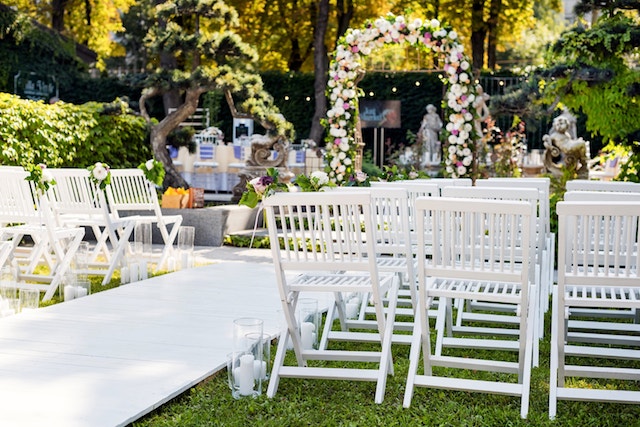Ways to Bring Nature into your Wedding Celebration