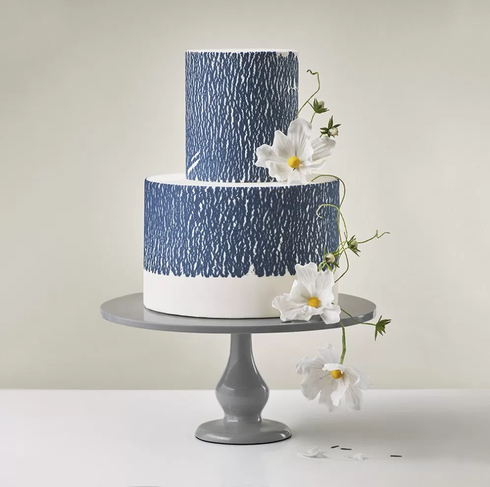 11 Unique Wedding Cake Flavours To Consider