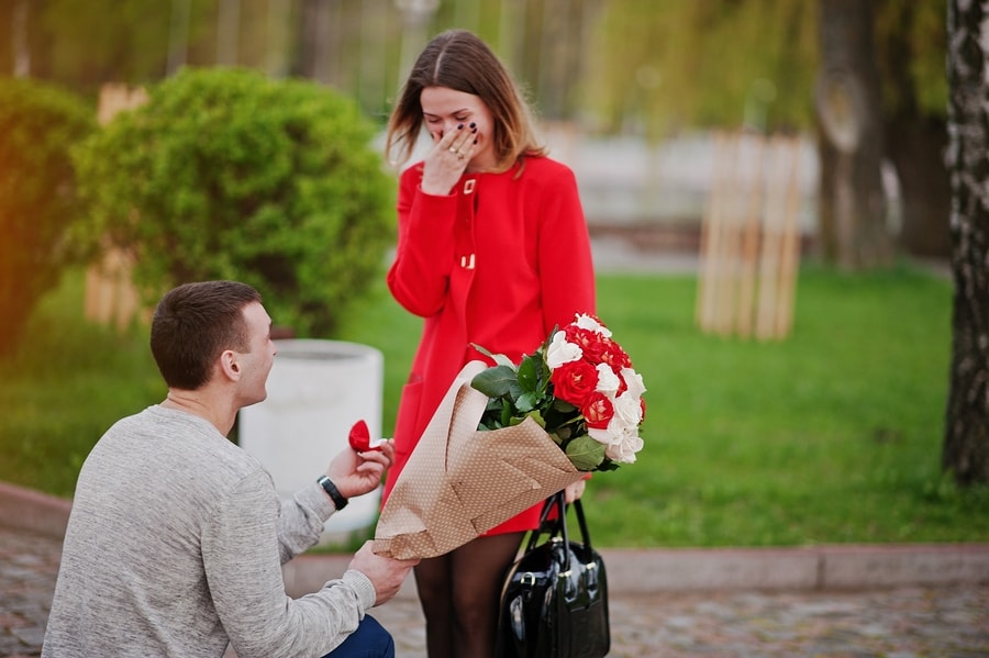 Ready To Buy An Engagement Ring? Here Are 5 Facts To Know Before Purchasing One