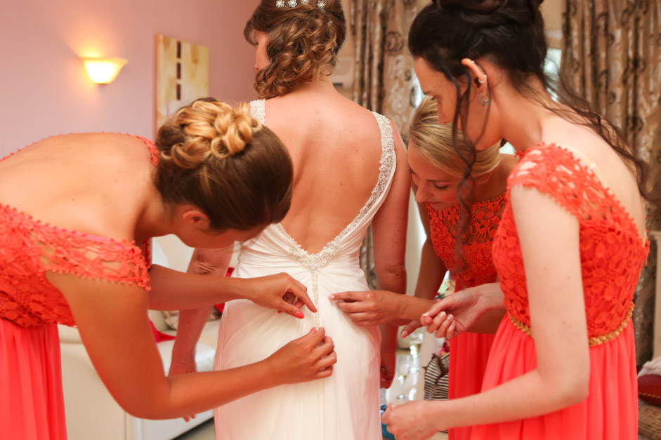 Yay Or Nay? The Pros and Cons of Having Bridesmaids