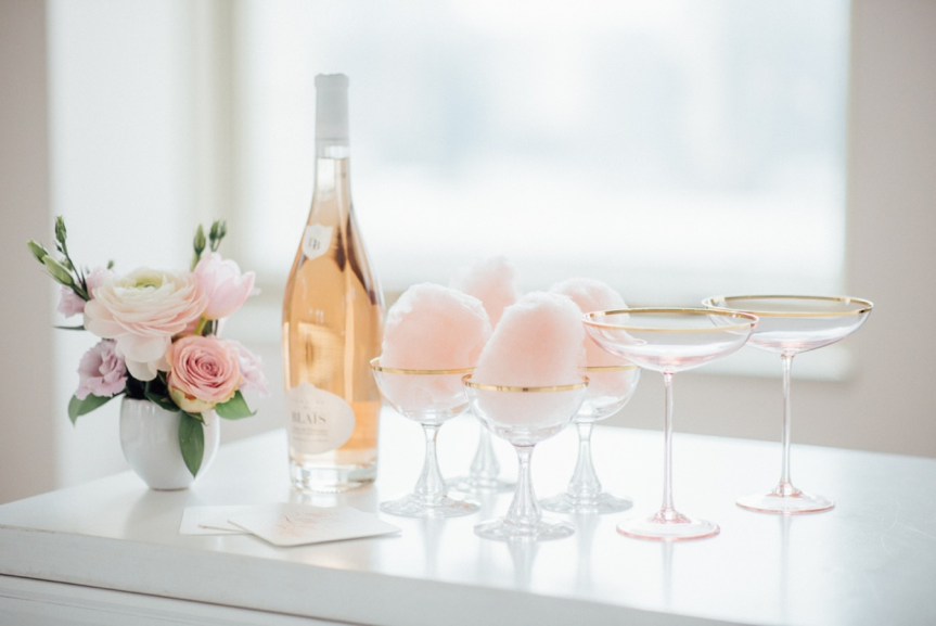 5 Unique Wedding Drink Ideas To Wow Your Guests With