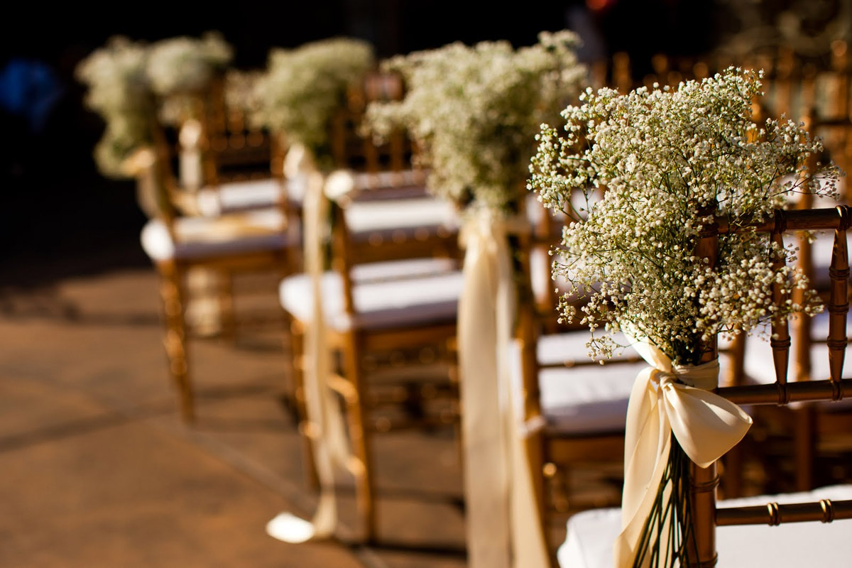 5 Baby's Breath Wedding Ideas