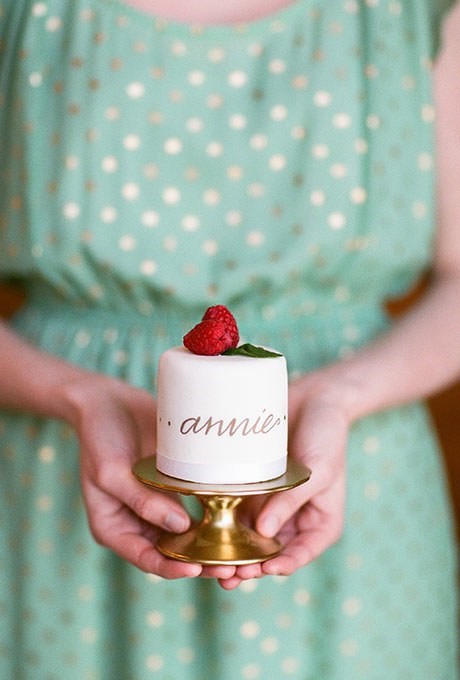 Unique Wedding Cake Ideas for The Unconventional Couple
