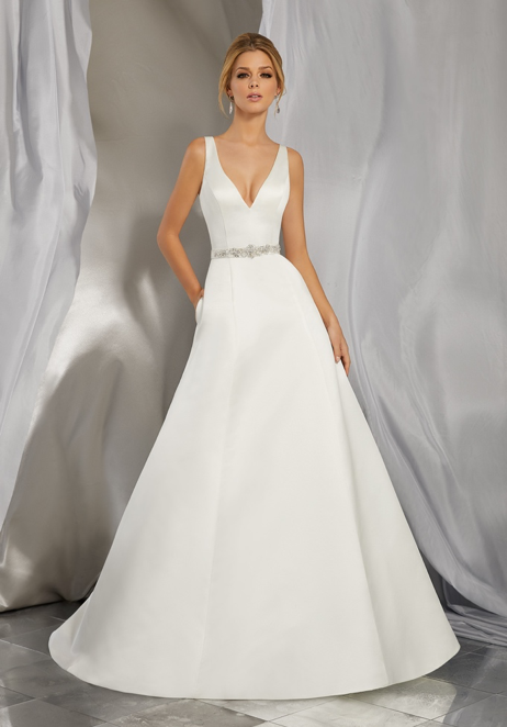 Bridal Guide: Choosing the Perfect Wedding Dress