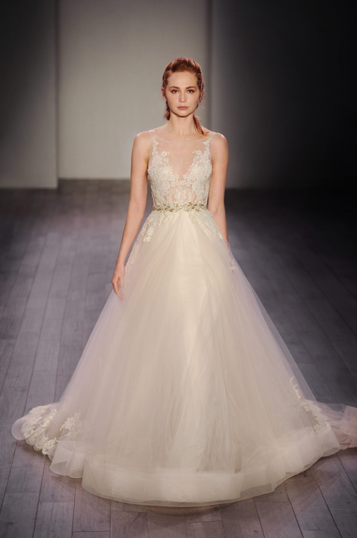 Gorgeous Gowns: Unique Wedding Dress Inspirations