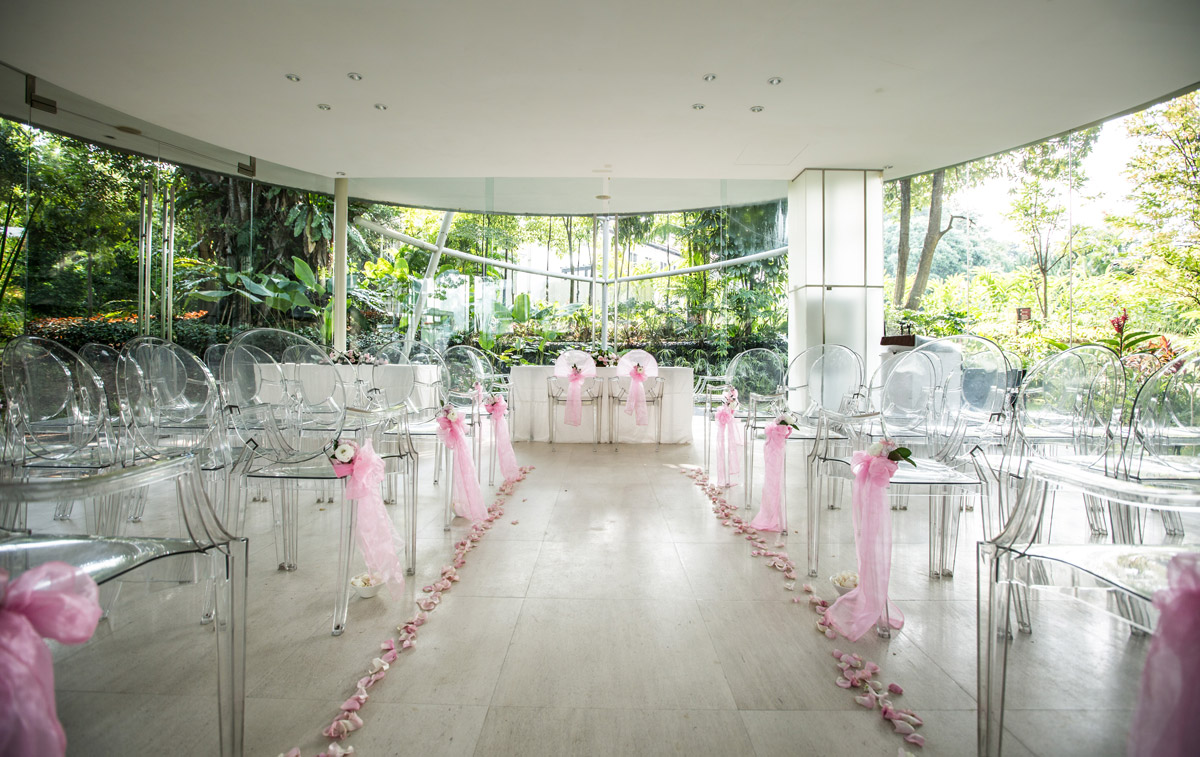 Villa Vibes, Private Pools & More: Destination Wedding Venues in Singapore