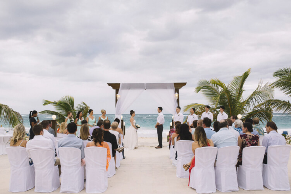 Intimate V.S Big Wedding: Which Is Better?