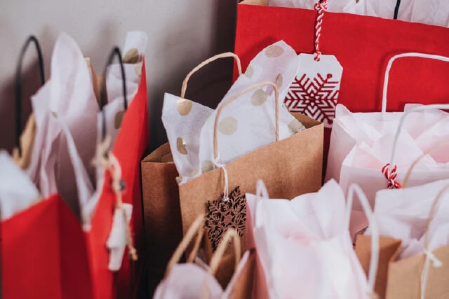 Marry Christmas: Your Christmas Bridal Shower Essentials