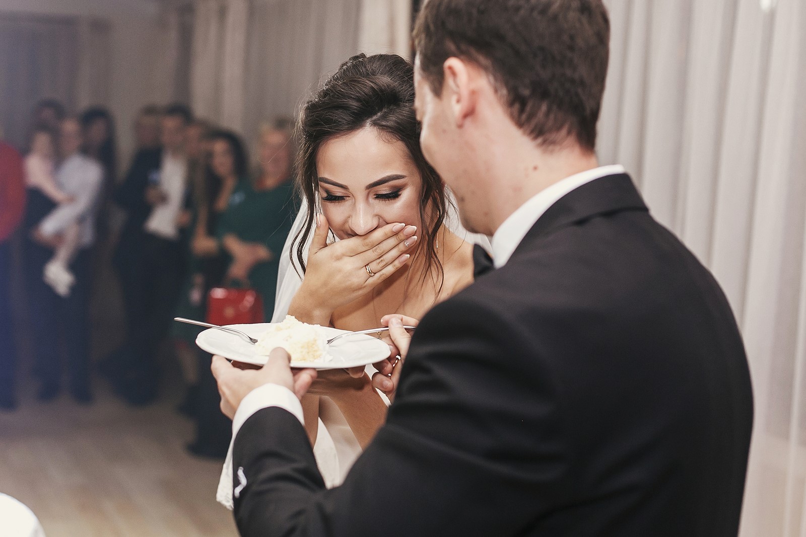 5 Important Things Newlyweds Forget on Their Wedding Day