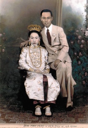Peranakan Pride: Wedding Traditions Over the Years 