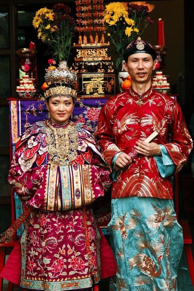 Peranakan Pride: Wedding Traditions Over the Years 