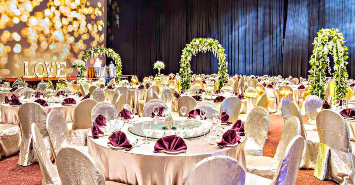 Wedding Seating Arrangements: 4 Things to Consider When Planning