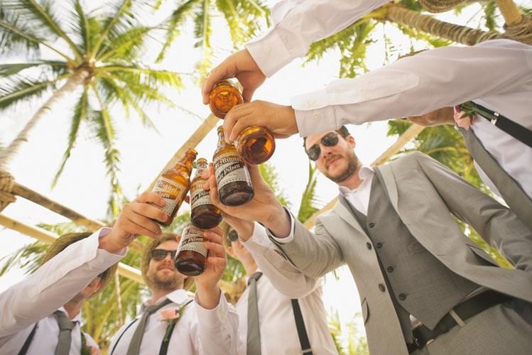 The Do’s and Don’ts of Choosing a Wedding Party