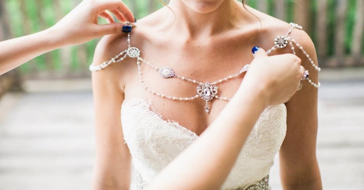 Wedding Jewellery: How To Accessorise To Best Compliment Your Dress