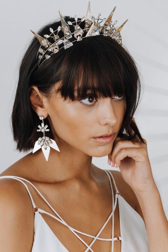 Wedding Jewellery: How To Accessorise To Best Compliment Your Dress