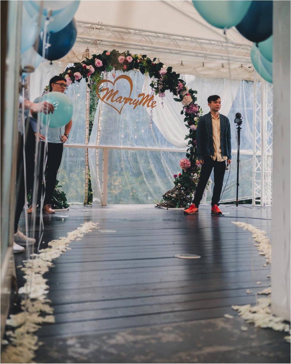 Wedding Trends: A Must-Have Wedding Flower Bar with Miiv Flora