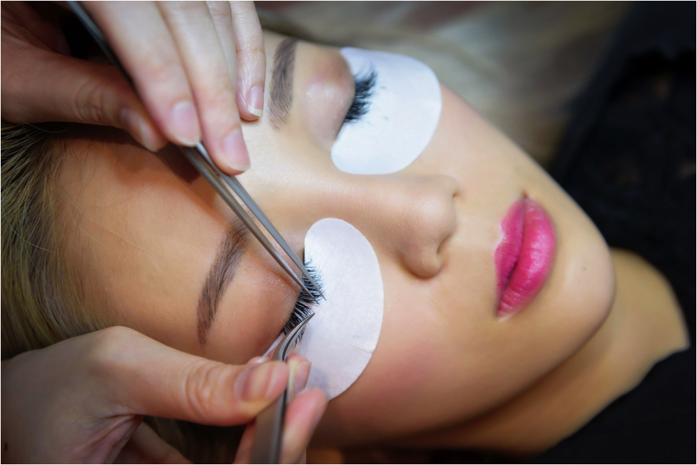 The Brow Salon That Raises the Bar for Eyebrow Embroidery & Eyelash Extensions