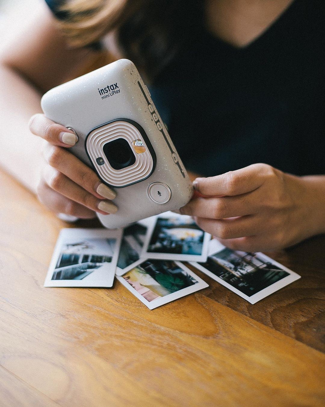 Fujifilm's New Voice-Recording instax mini LiPlay: The Ultimate Instant Camera for Weddings & Honeymoons!