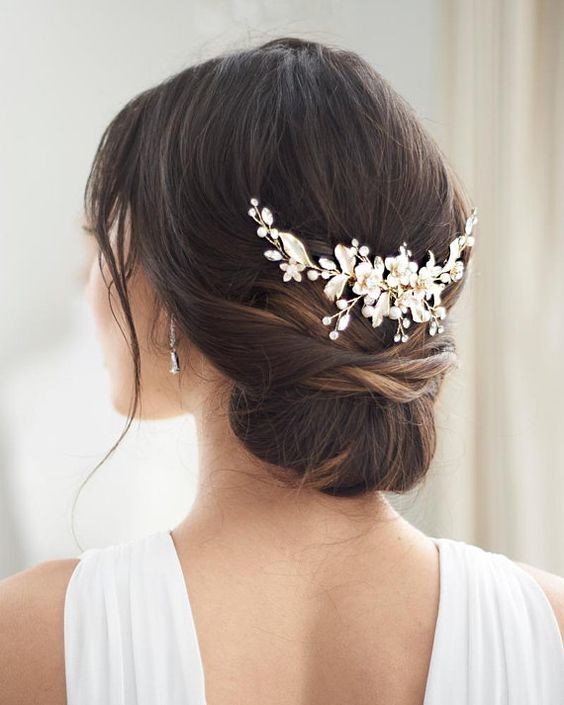 Hair Accessories Guide: Magical Pairings for Every Bride’s Hairdo