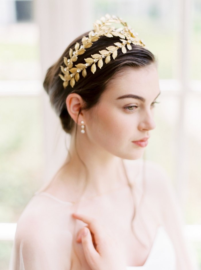 Hair Accessories Guide: Magical Pairings for Every Bride’s Hairdo