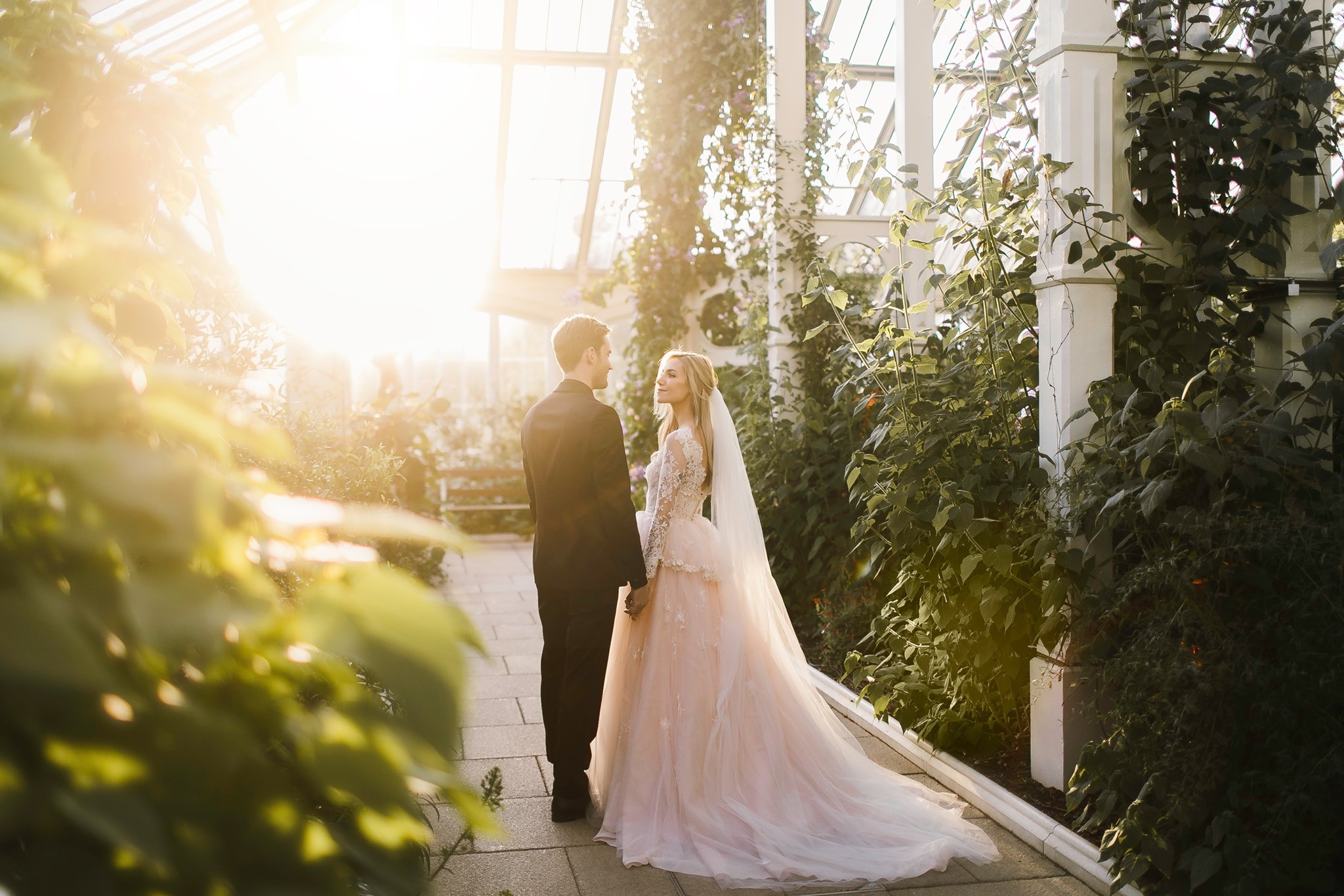 Pewdiepie & His Longtime Girlfriend Marzia Finally Got Married & The Photos Are Amazing!