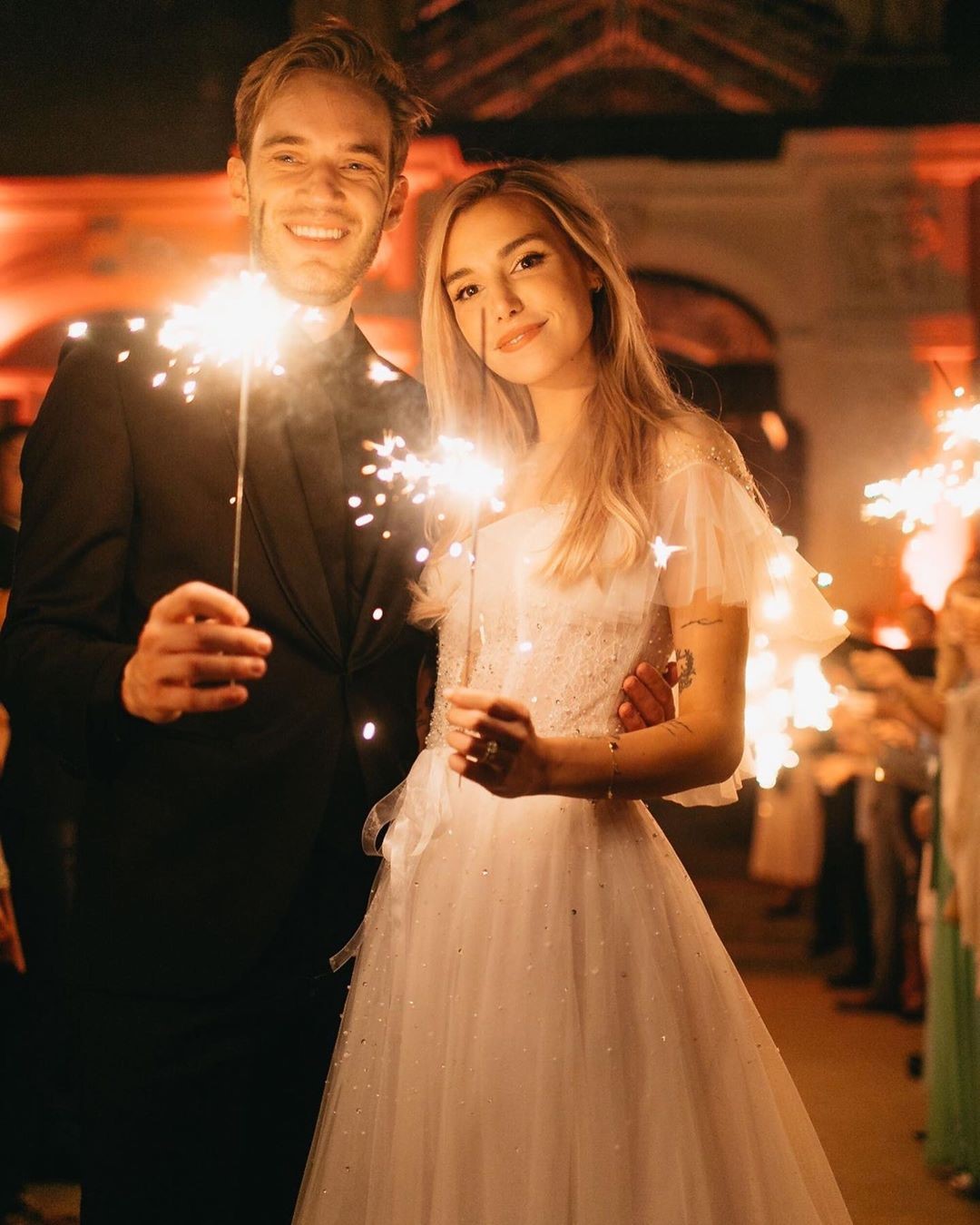 Pewdiepie & His Longtime Girlfriend Marzia Finally Got Married & The Photos Are Amazing!