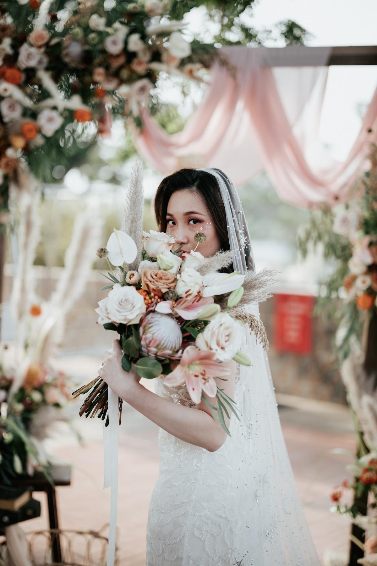 Wedding Inspiration: An Outdoor Garden Rustic Wedding