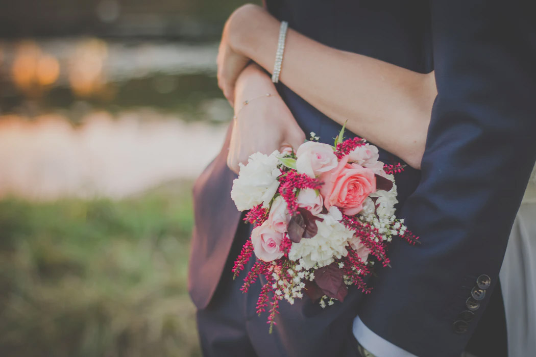 11 Common Wedding Etiquette Questions Answered
