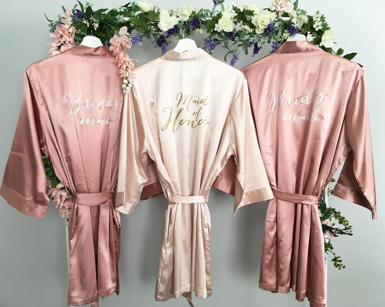 5 Heartfelt Bridesmaids Gifts to Thank Your Friends With