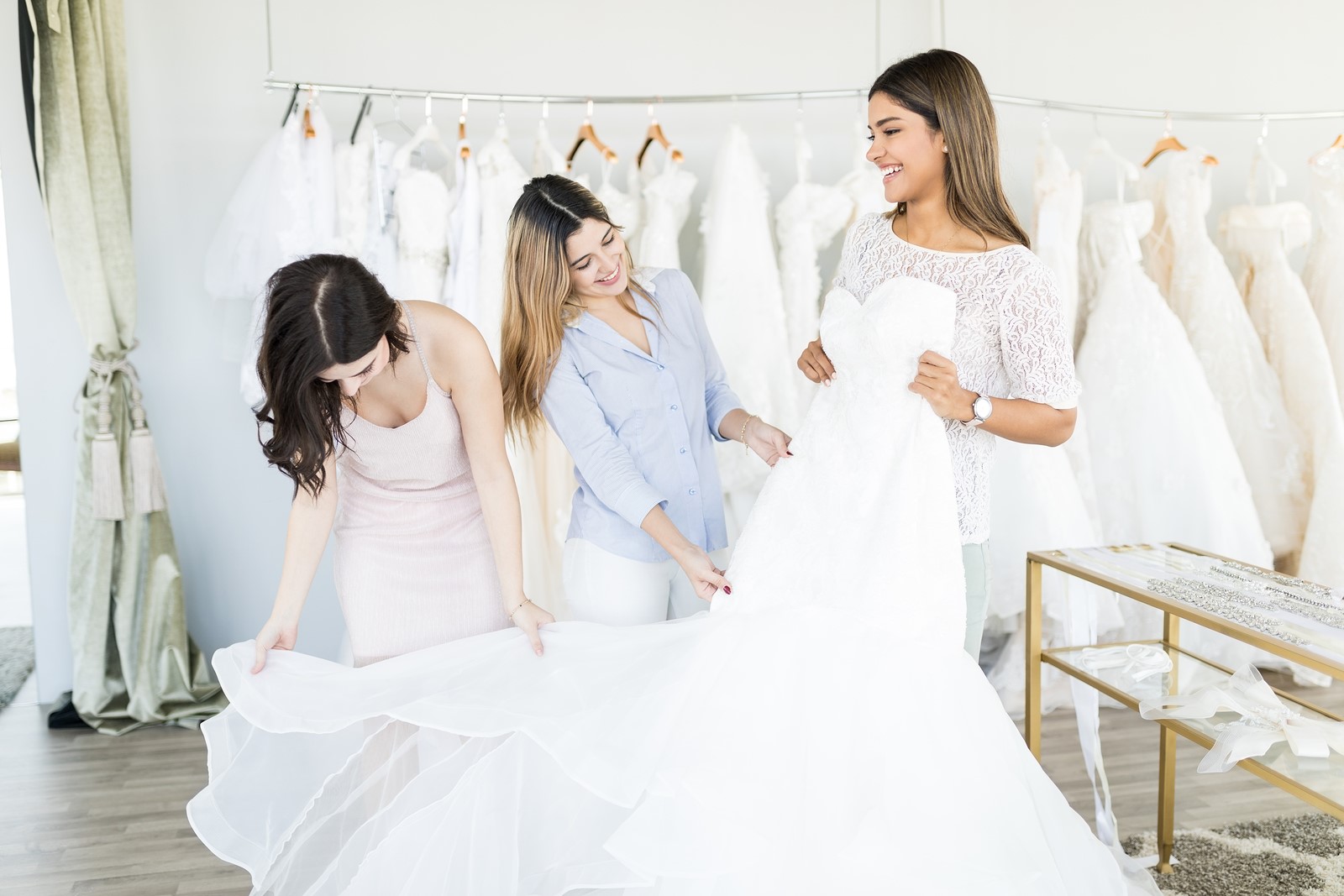 Wedding Gown Rental 101: All You Need to Know & More