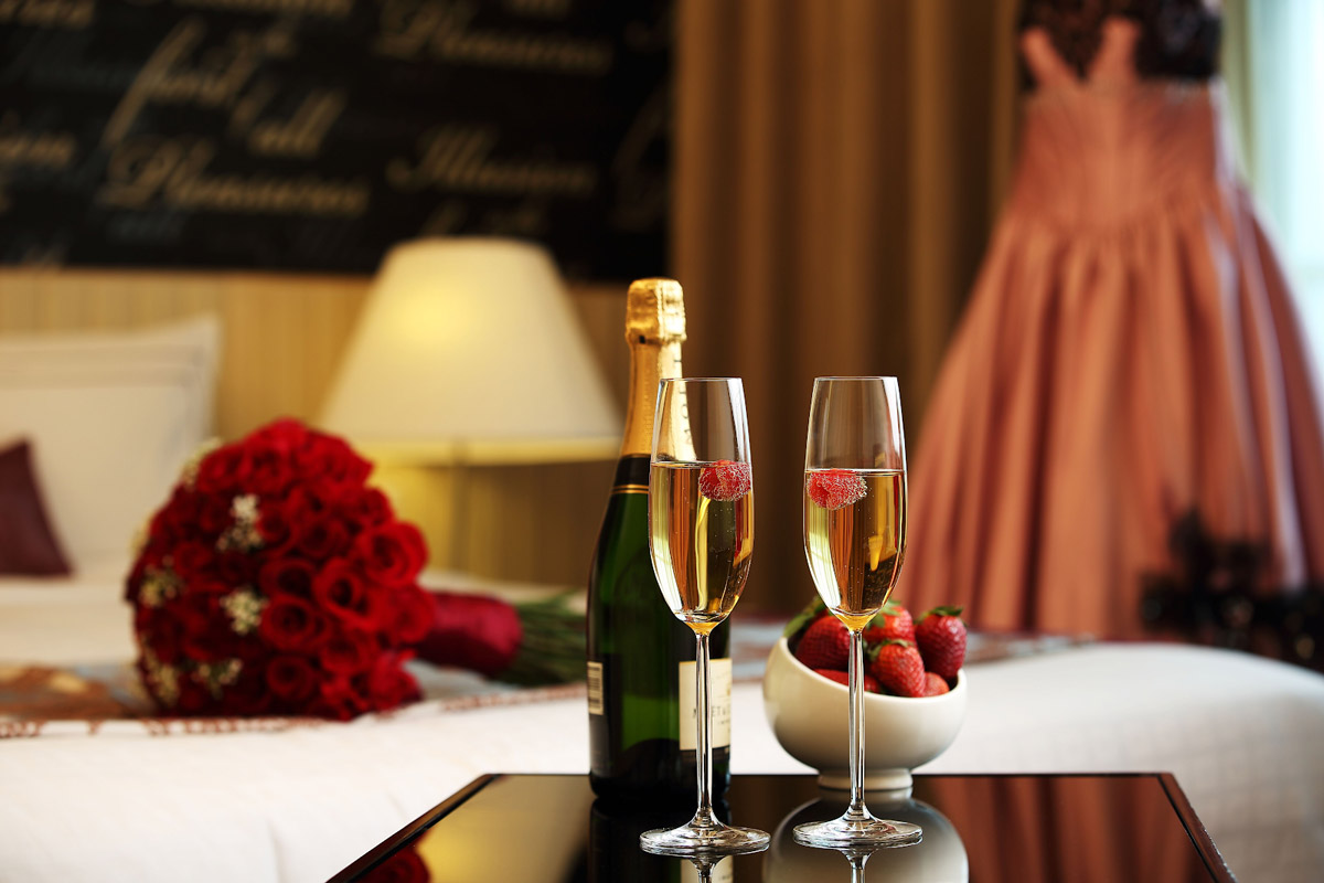 Rendezvous Hotel Singapore: Enjoy The Best of Both Grand Weddings & Intimate Ceremonies