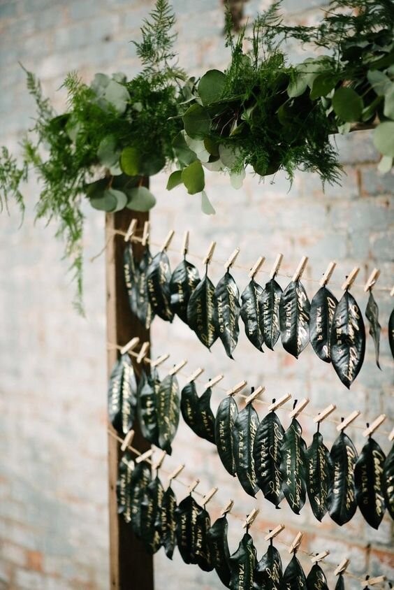 6 Interesting Greenery Ideas to Use Leaves for Your Wedding