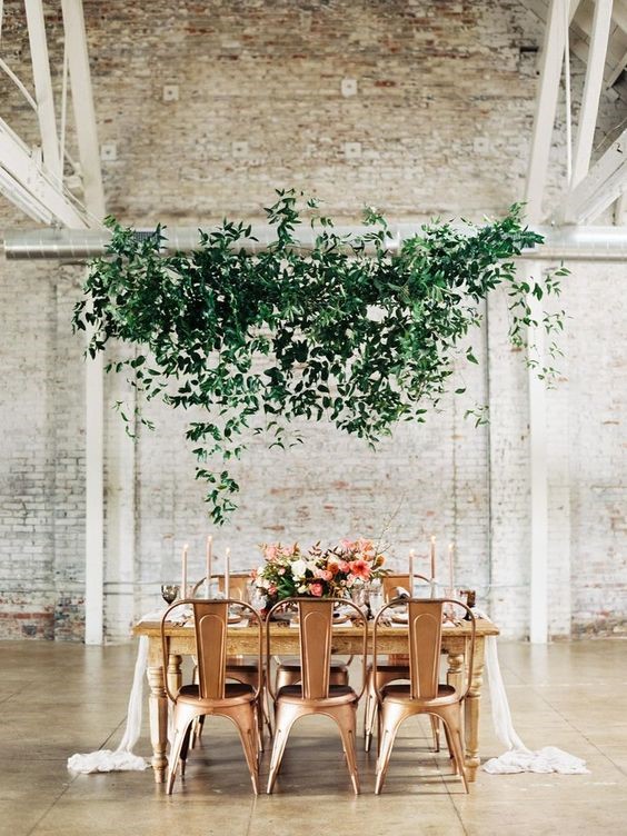 6 Interesting Greenery Ideas to Use Leaves for Your Wedding