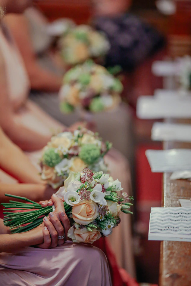 A Guide To Choosing Flowers For Your Wedding