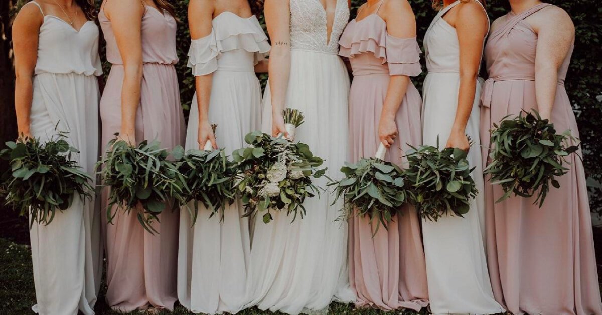 A Guide to Picking Bridal Party Outfits for Your Wedding Day