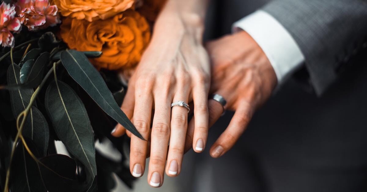 5 Questions to Ask When Choosing Your Wedding Bands