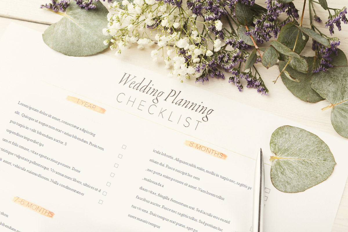 Do I Need a Wedding Planner? 