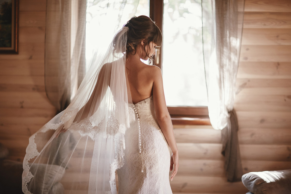 The Ultimate Guide for Choosing Your Wedding Veil