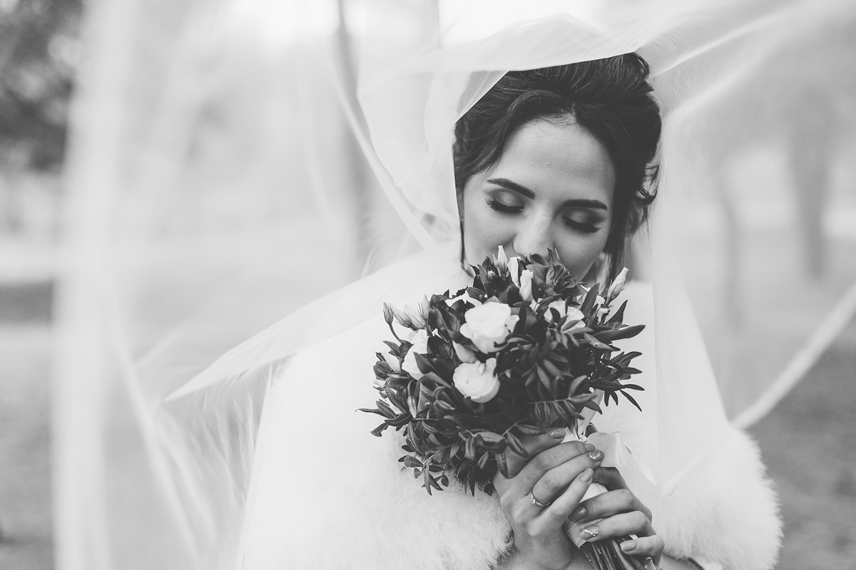 The Ultimate Guide for Choosing Your Wedding Veil