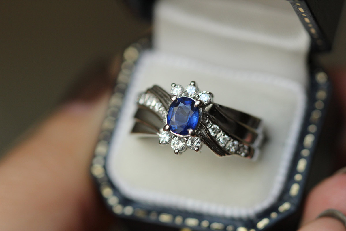 4 Questions You May Have While Deciding on an Engagement Ring