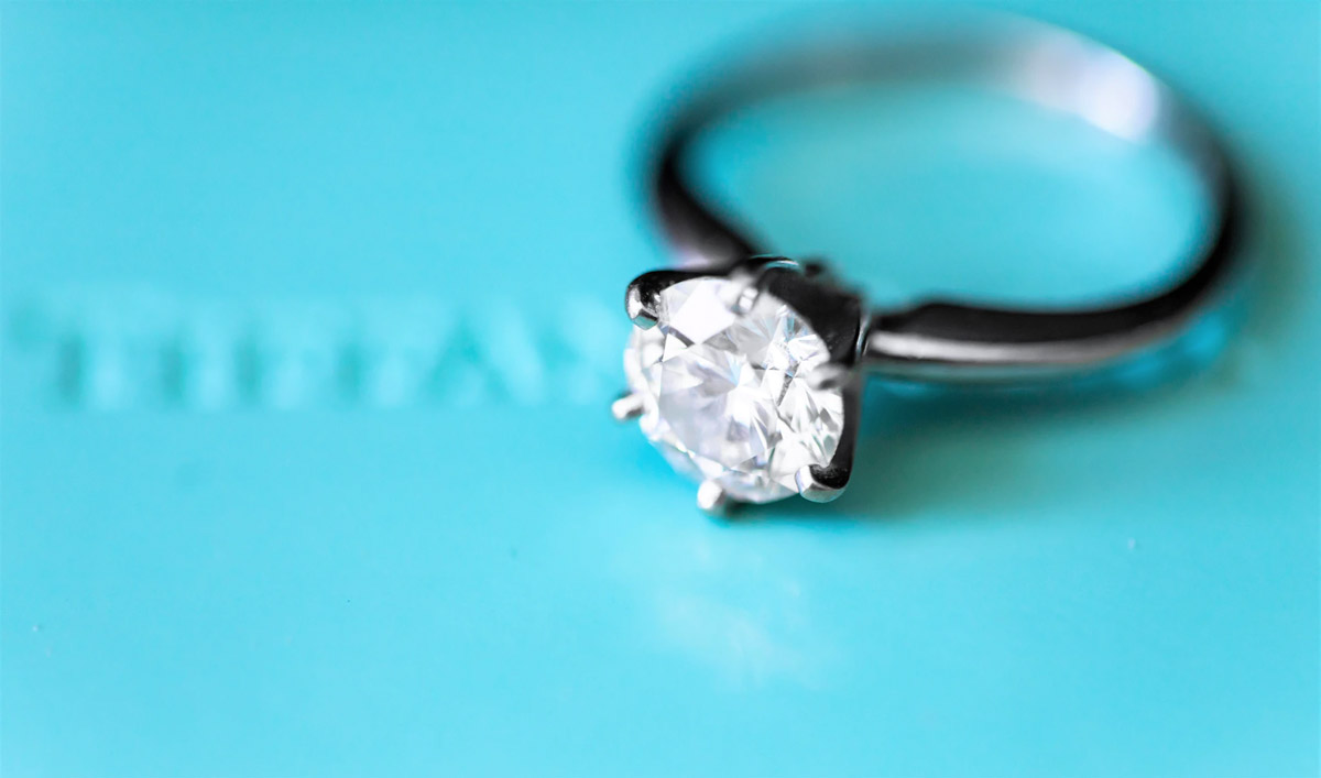 4 Questions You May Have While Deciding on an Engagement Ring