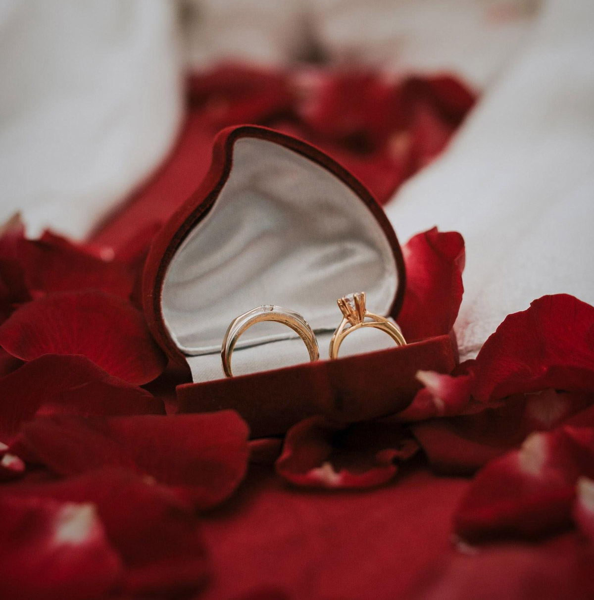 4 Steps to Choosing the Ideal Wedding Bands