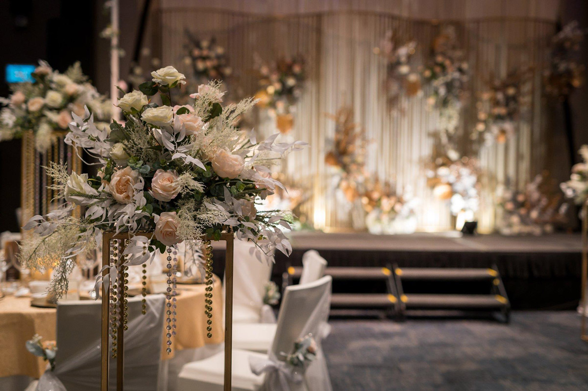 Celebrate A Timeless & Elegant Wedding at Novotel Singapore on Stevens