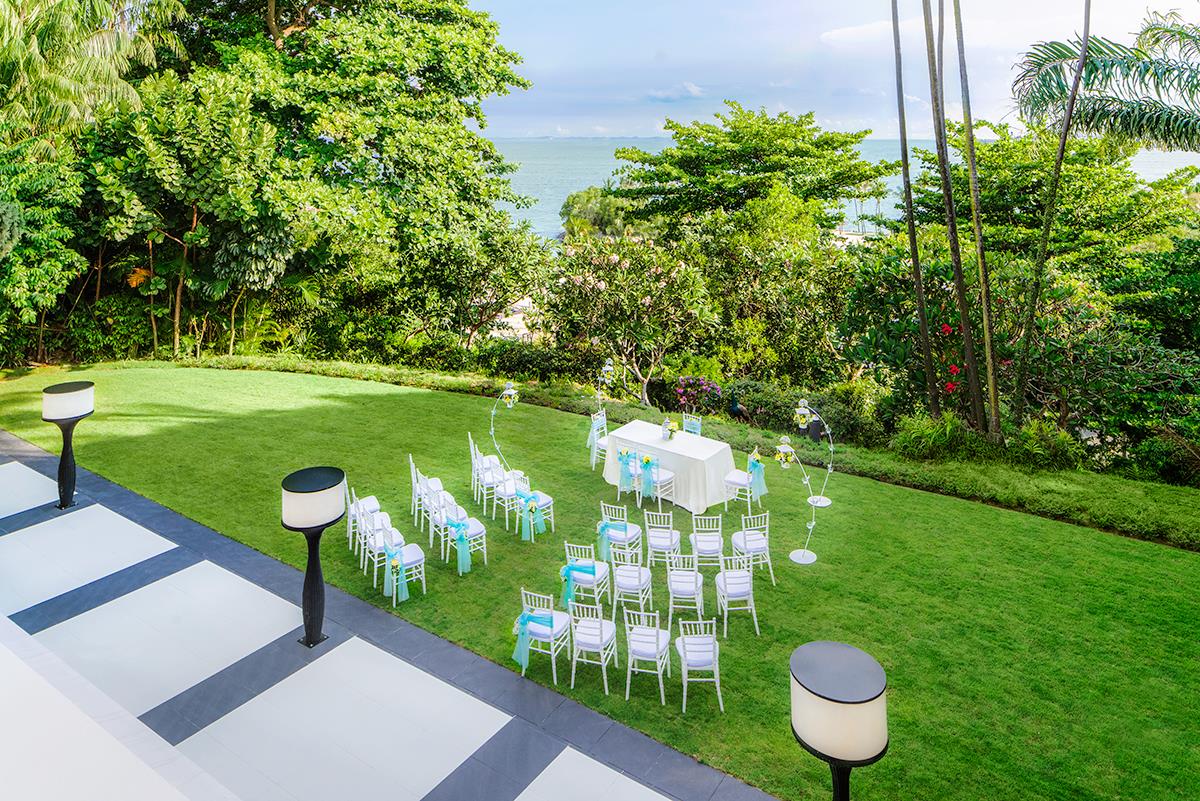 A Private Oasis for a Parisian-style Wedding: Sofitel Singapore Sentosa Resort & Spa