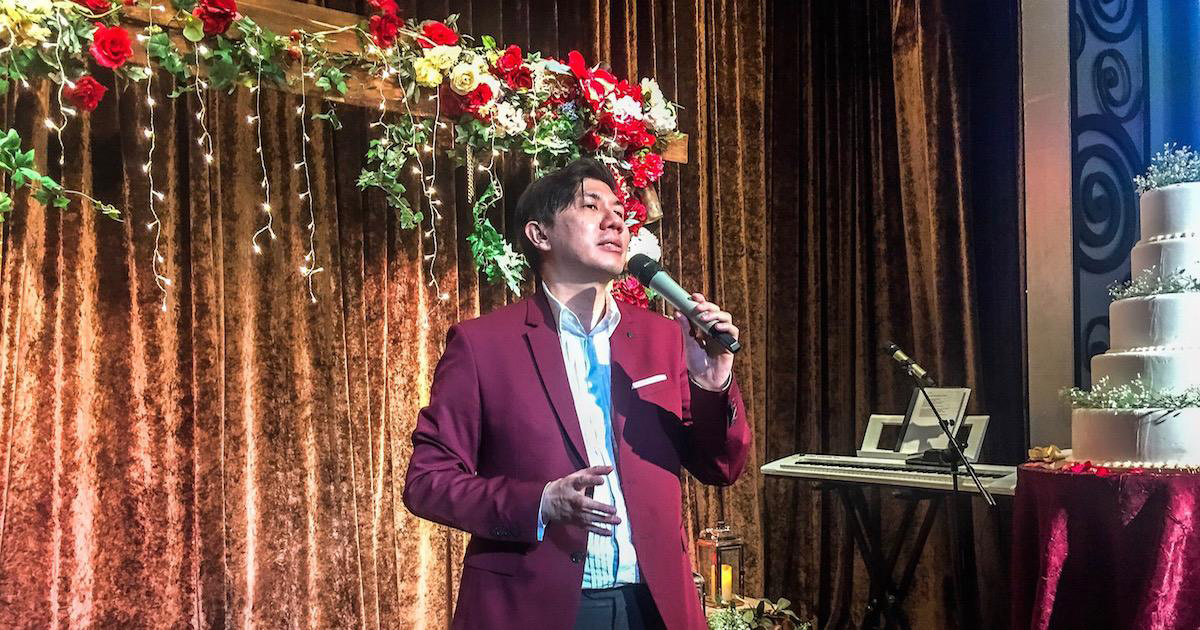 Introducing Linus Lee, The Wedding Showmaster for a Memorable, Entertaining Musical-Wedding Without the Stress!