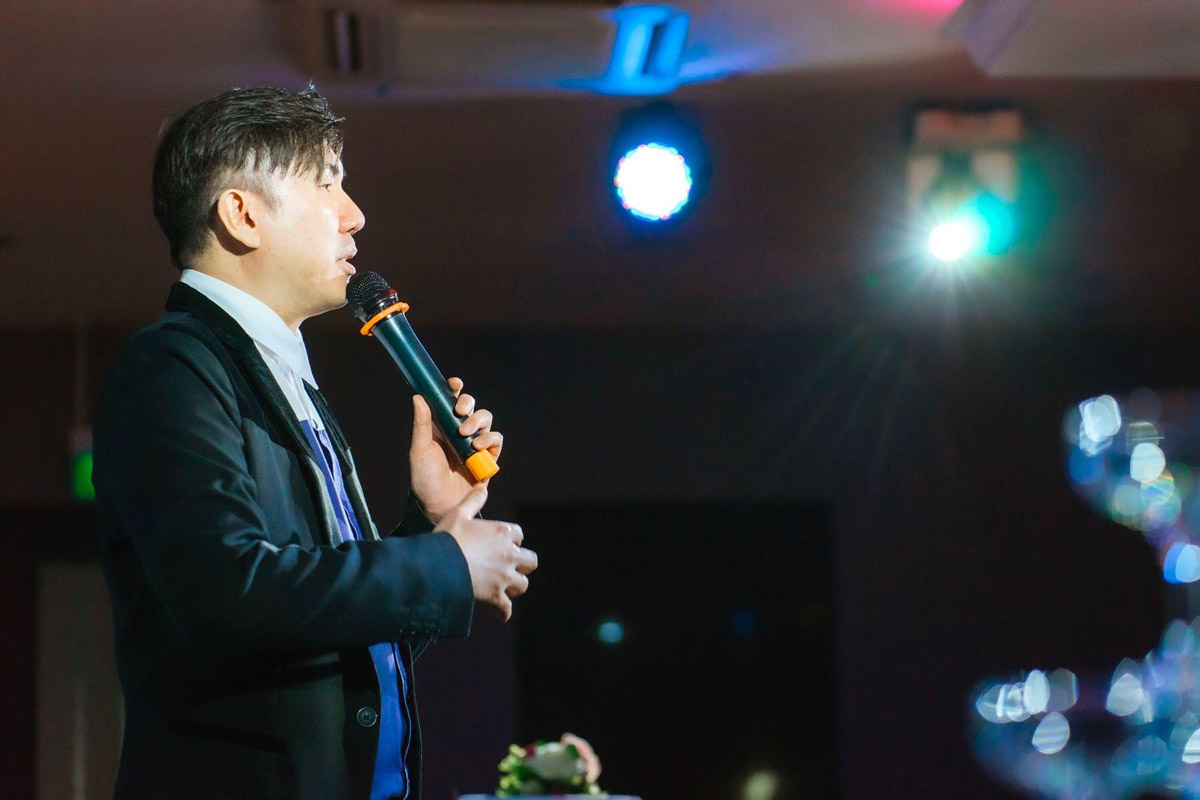 Introducing Linus Lee, The Wedding Showmaster for a Memorable, Entertaining Musical-Wedding Without the Stress!