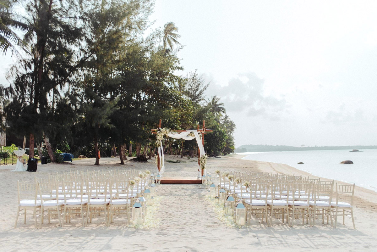 The Residence Bintan: Plan an Idyllic Destination Wedding with Fireworks & Wishing Lanterns by the Beach!